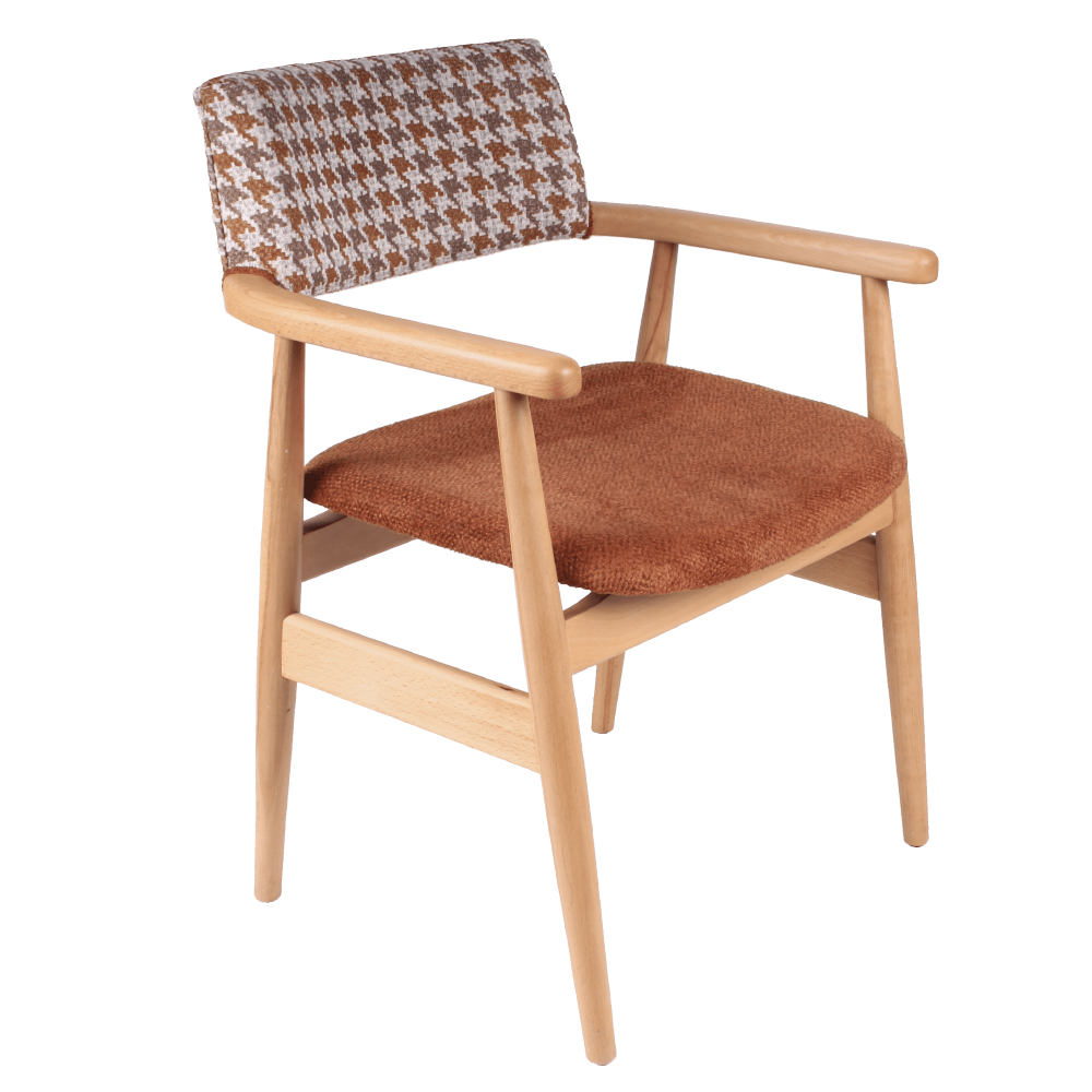 WOODEN CHAIRS